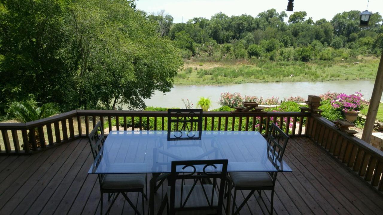 The Perry Riverhouse Бастроп Экстерьер фото